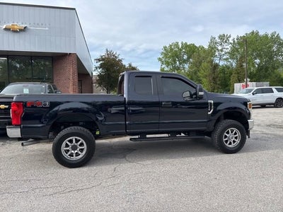 2022 Ford Super Duty F-350 SRW XL