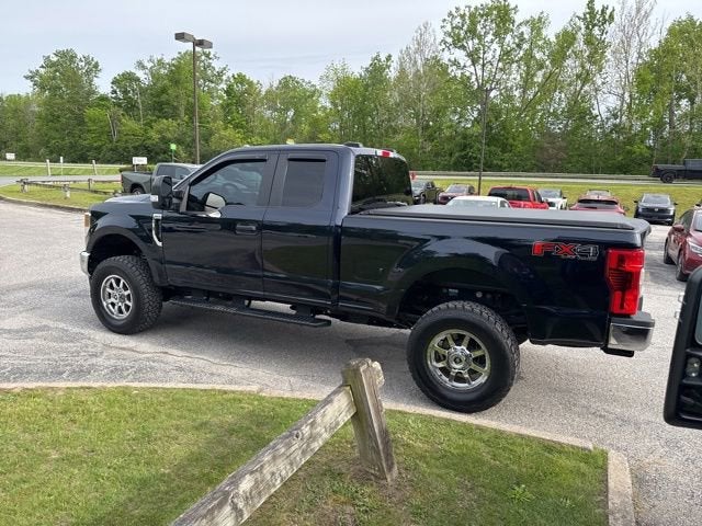 2022 Ford Super Duty F-350 SRW XL