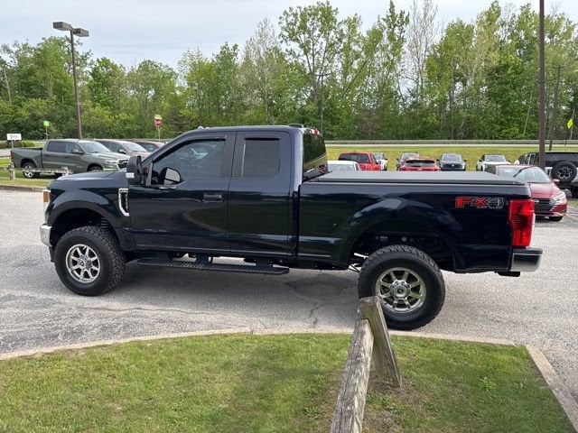 2022 Ford Super Duty F-350 SRW XL