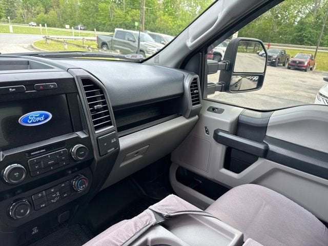 2022 Ford Super Duty F-350 SRW XL