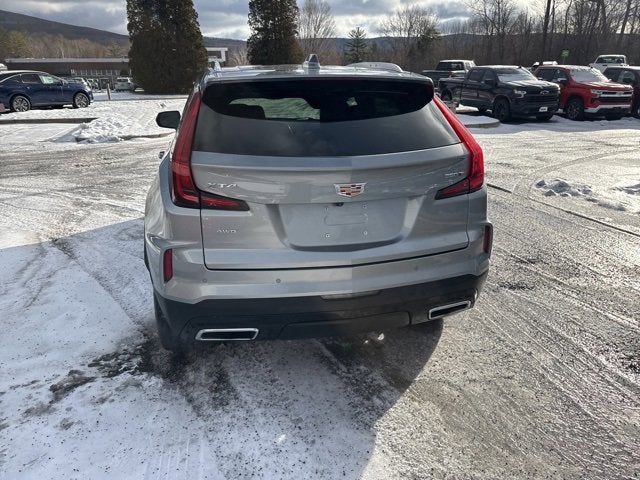 2024 Cadillac XT4 Premium Luxury