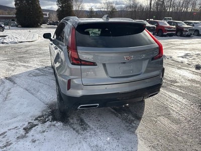 2024 Cadillac XT4 Premium Luxury