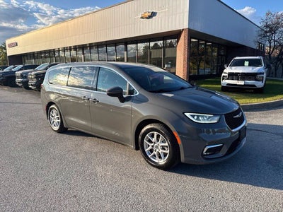 2023 Chrysler Pacifica Touring L