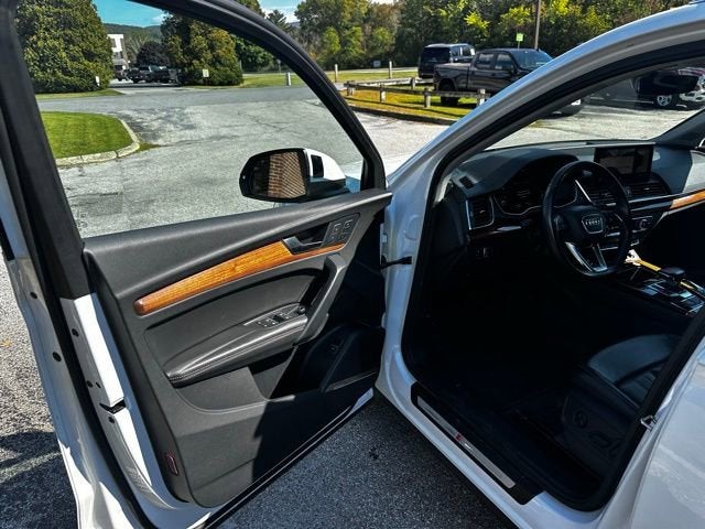 2023 Audi Q5 S line Premium Plus