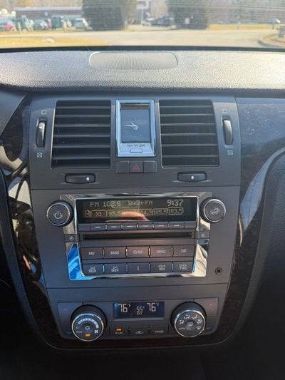 2011 Cadillac DTS Base