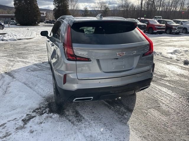 2024 Cadillac XT4 Premium Luxury