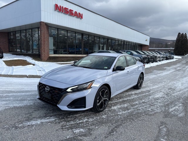 2025 Nissan Altima 2.5 SR