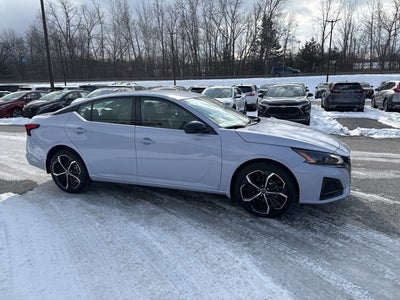 2025 Nissan Altima 2.5 SR