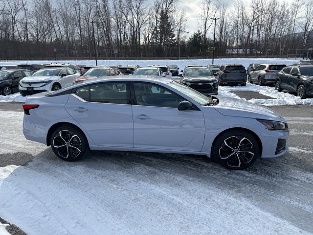 2025 Nissan Altima 2.5 SR