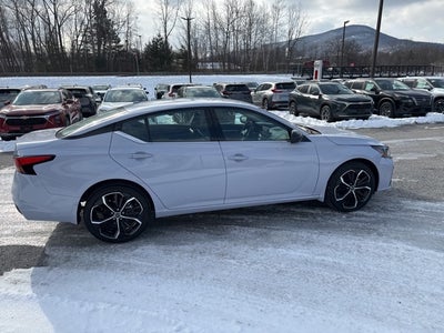 2025 Nissan Altima 2.5 SR