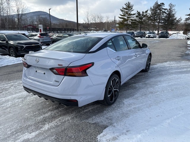 2025 Nissan Altima 2.5 SR
