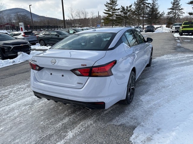 2025 Nissan Altima 2.5 SR