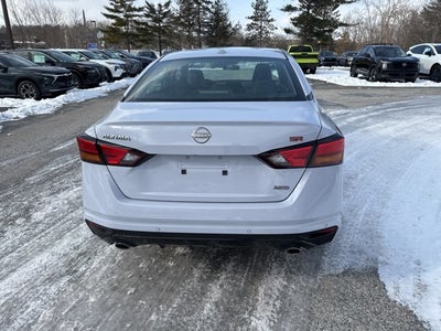 2025 Nissan Altima 2.5 SR