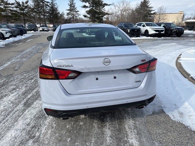 2025 Nissan Altima 2.5 SR