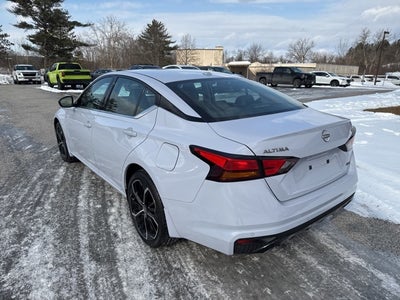 2025 Nissan Altima 2.5 SR