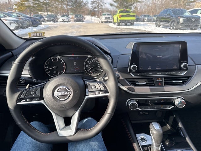 2025 Nissan Altima 2.5 SR