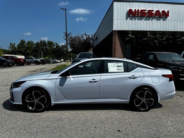 2025 Nissan Altima 2.5 SR