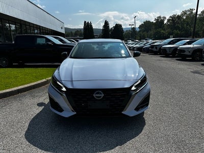 2025 Nissan Altima 2.5 SR