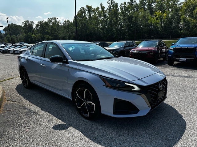 2025 Nissan Altima 2.5 SR