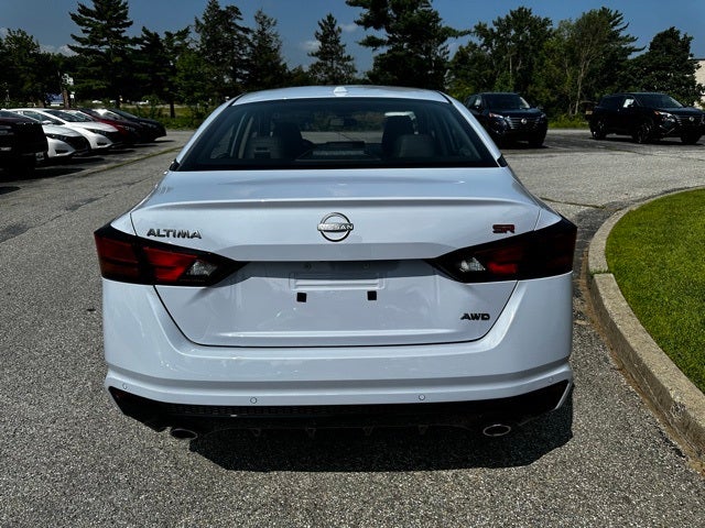 2025 Nissan Altima 2.5 SR