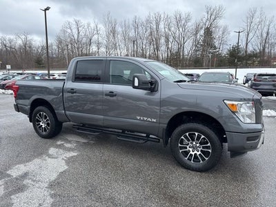 2024 Nissan Titan SV