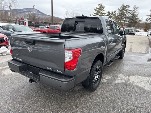 2024 Nissan Titan SV