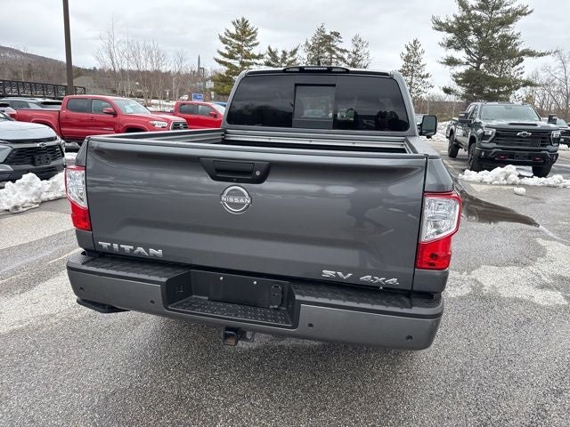 2024 Nissan Titan SV