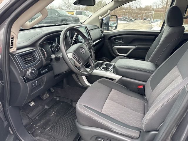 2024 Nissan Titan SV