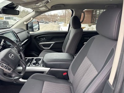 2024 Nissan Titan SV