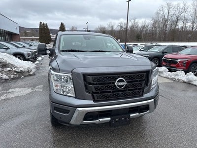2024 Nissan Titan SV