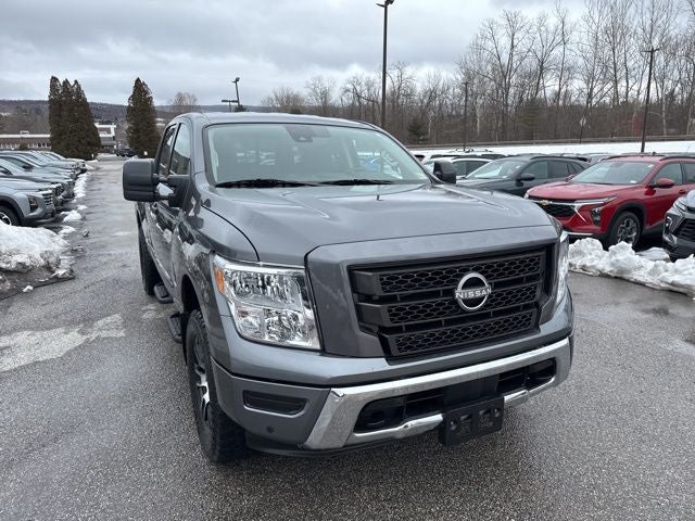 2024 Nissan Titan SV