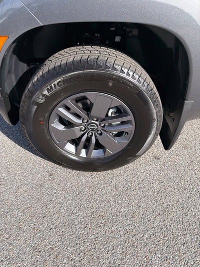 2027 Nissan Frontier SV