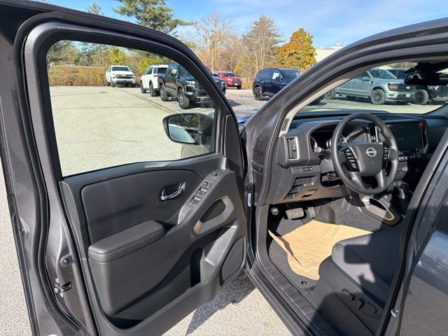 2027 Nissan Frontier SV