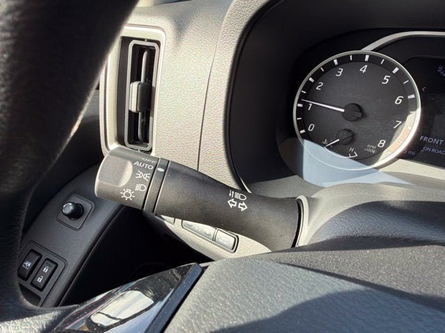 2027 Nissan Frontier SV