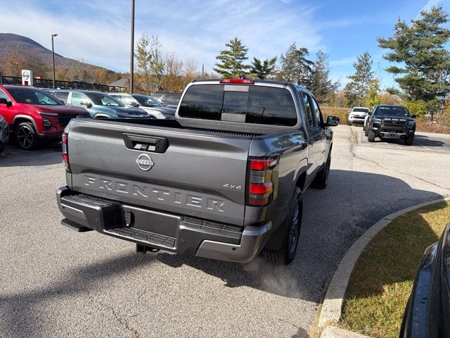 2027 Nissan Frontier SV