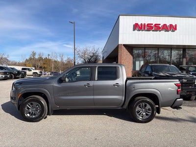 2027 Nissan Frontier SV