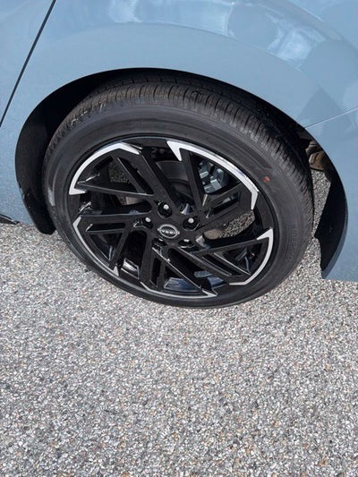 2027 Nissan Sentra SR