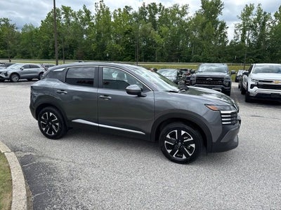 2025 Nissan Kicks SV