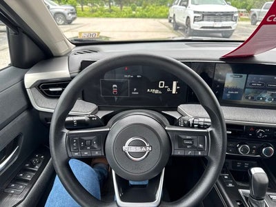 2025 Nissan Kicks SV