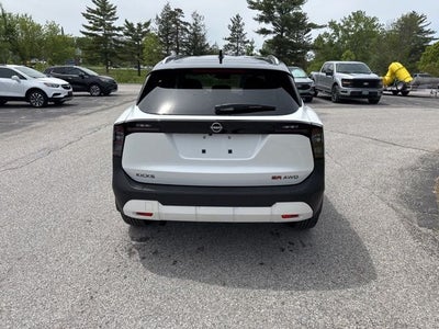 2026 Nissan Kicks SR