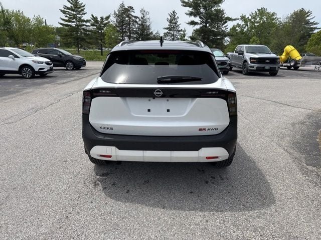 2026 Nissan Kicks SR