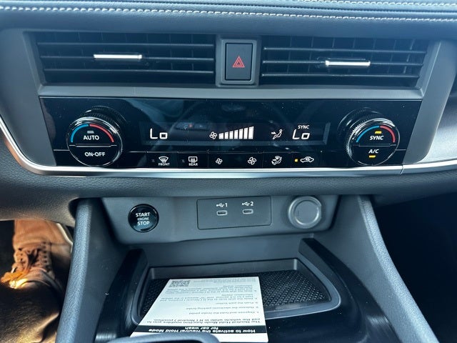 2026 Nissan Rogue SV