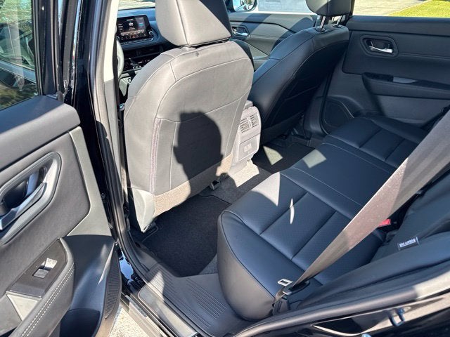 2027 Nissan Rogue Dark Armor