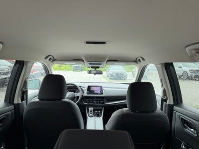 2026 Nissan Rogue SV
