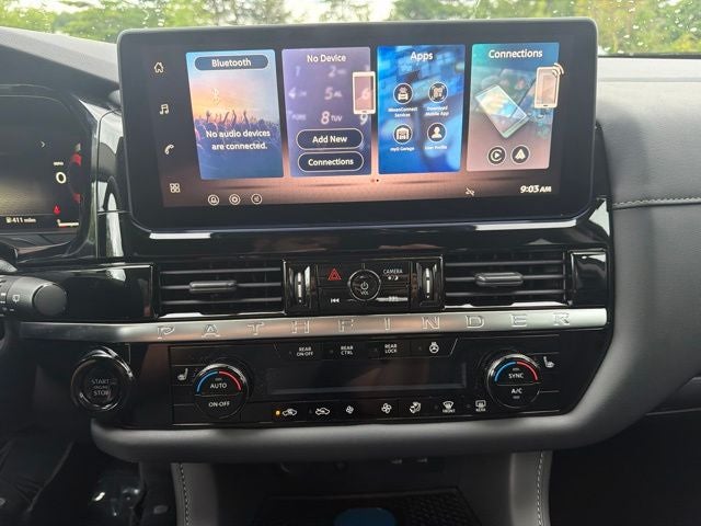 2026 Nissan Pathfinder SL