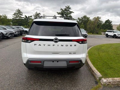 2026 Nissan Pathfinder SL