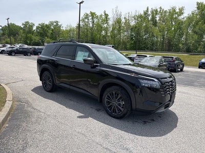 2026 Nissan Pathfinder SL