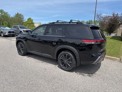 2026 Nissan Pathfinder SL