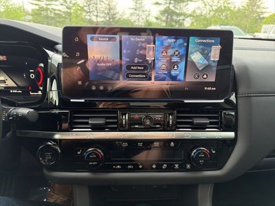 2026 Nissan Pathfinder SL