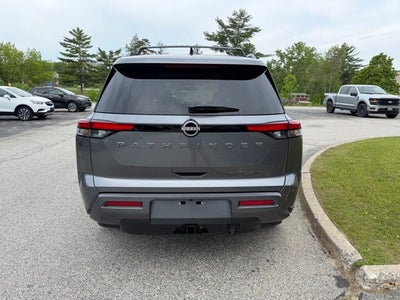 2026 Nissan Pathfinder SL